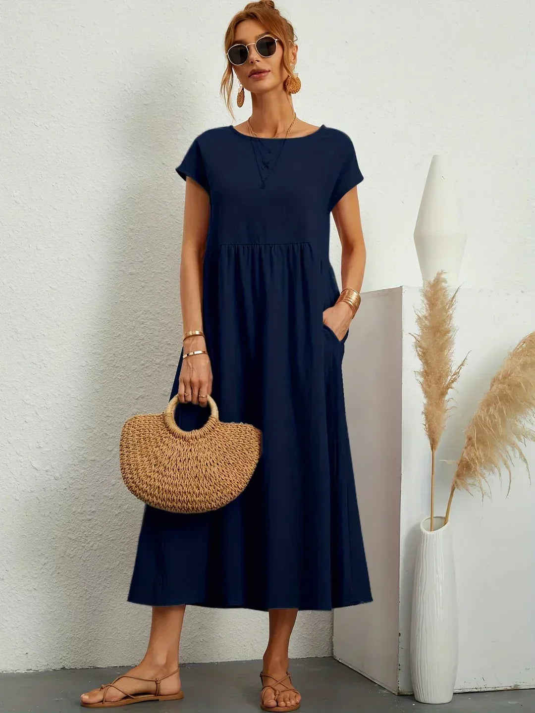 HEIKE | FLIESSENDES MIDIKLEID VON ZEITLOSER ELEGANZ