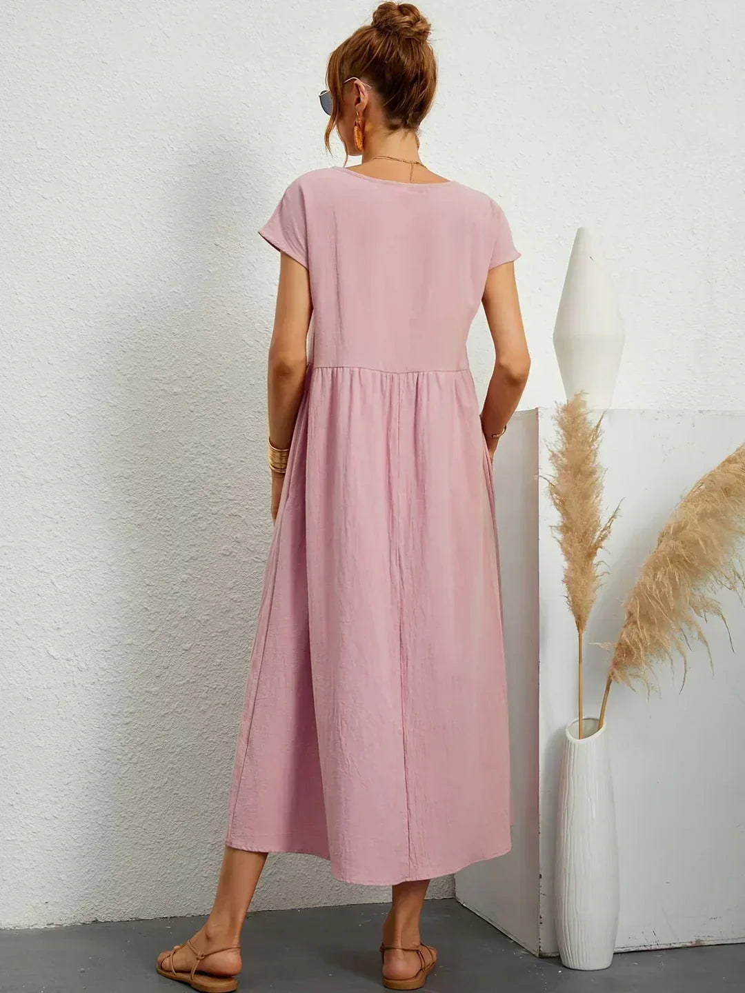 HEIKE | FLIESSENDES MIDIKLEID VON ZEITLOSER ELEGANZ