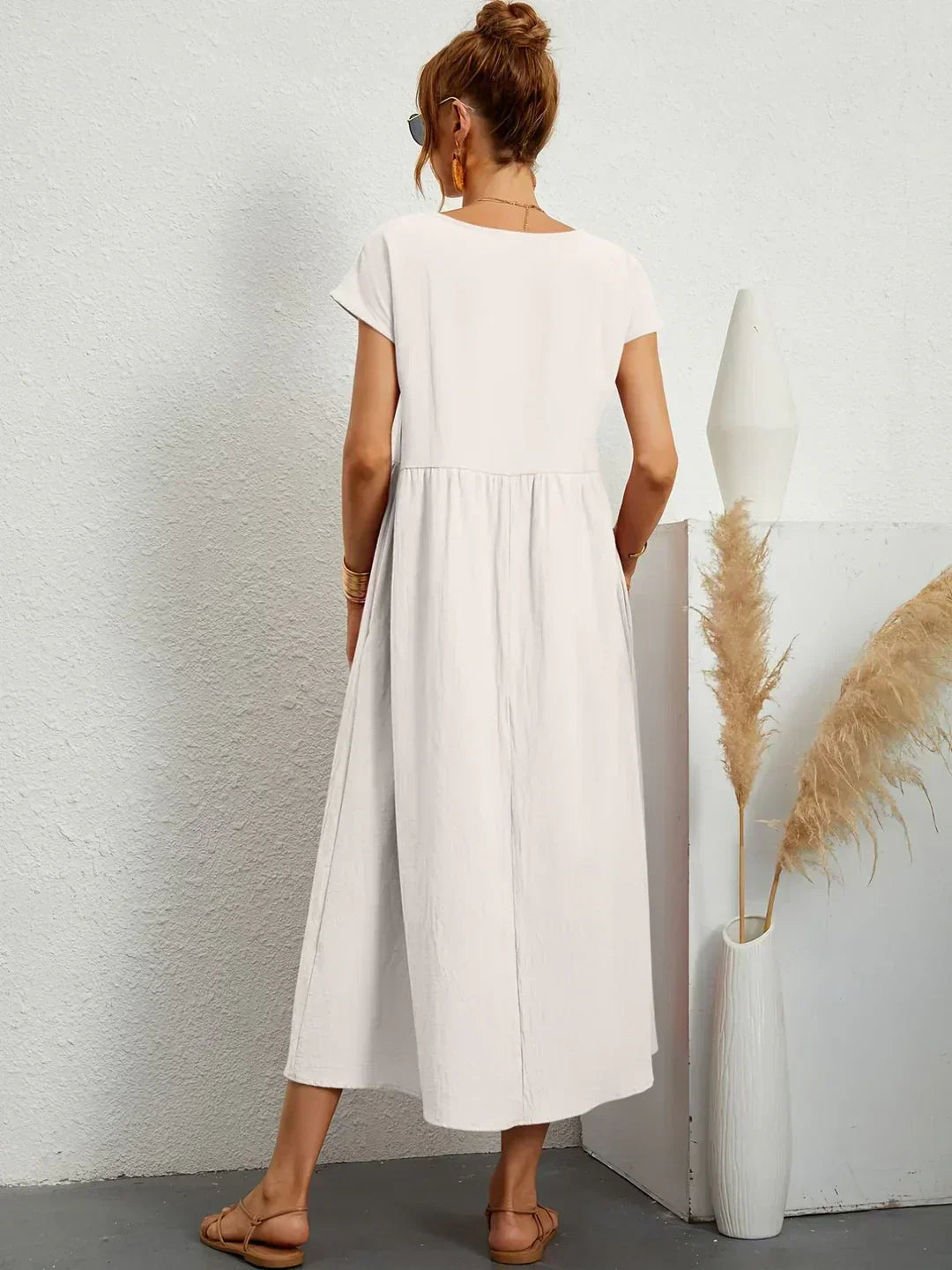 HEIKE | FLIESSENDES MIDIKLEID VON ZEITLOSER ELEGANZ