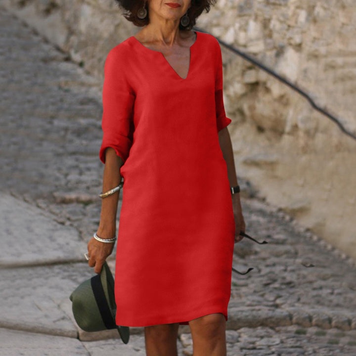 Cassie | Perfekt sitzendes V-Ausschnitt-Kleid